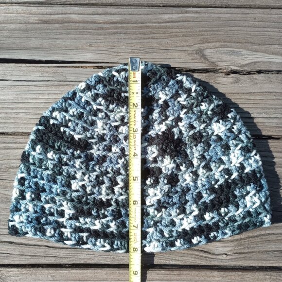 Men's Beanie Hat Handmade Smokey Water Black Gray Crochet Hiking Fishing OS - Picture 8 of 9